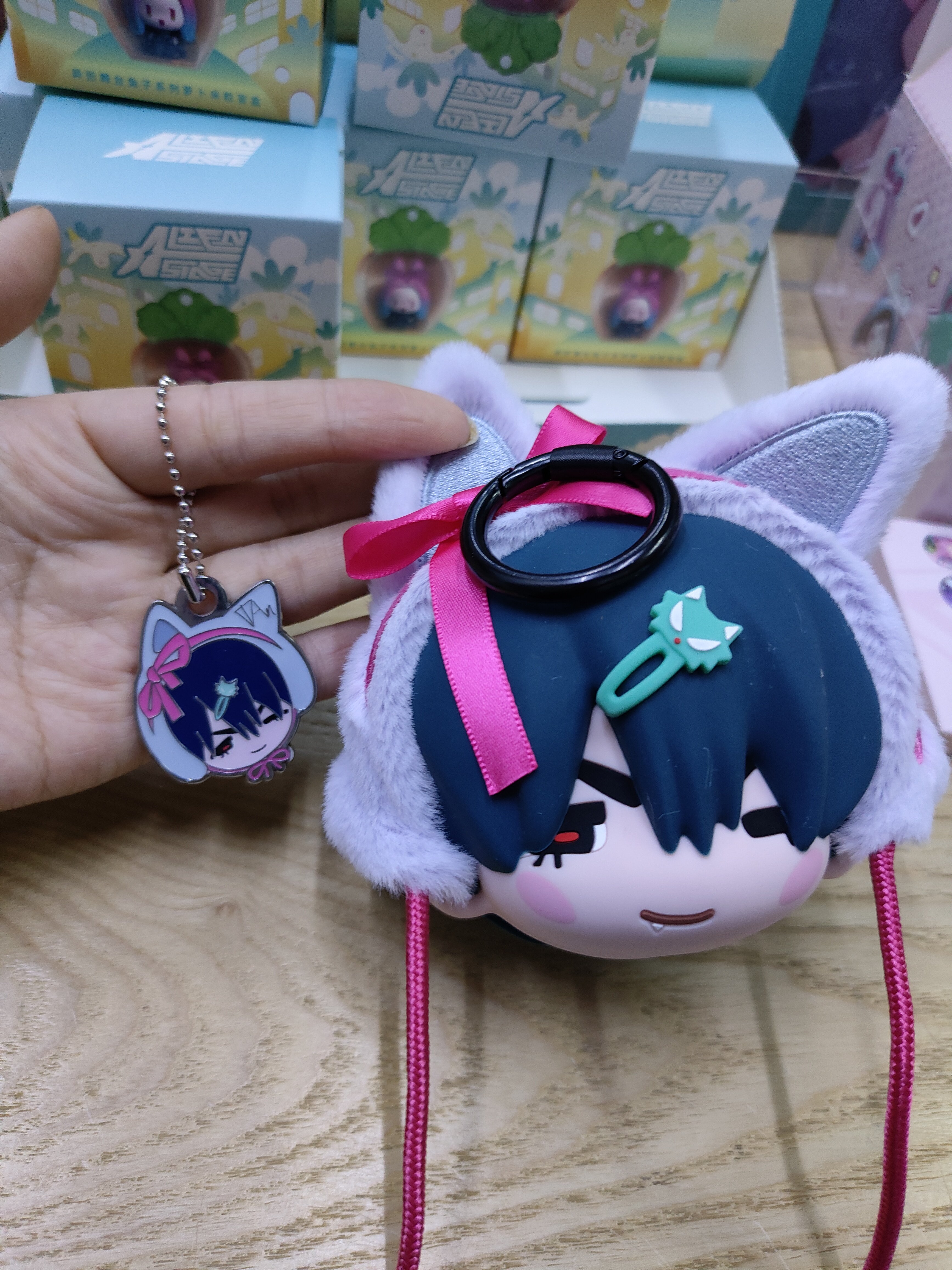 thumbnail for Officially Licensed Alienstage Alien Stage Free Stage Series Headphone Bag Pendant Girl's Gift Merchandise