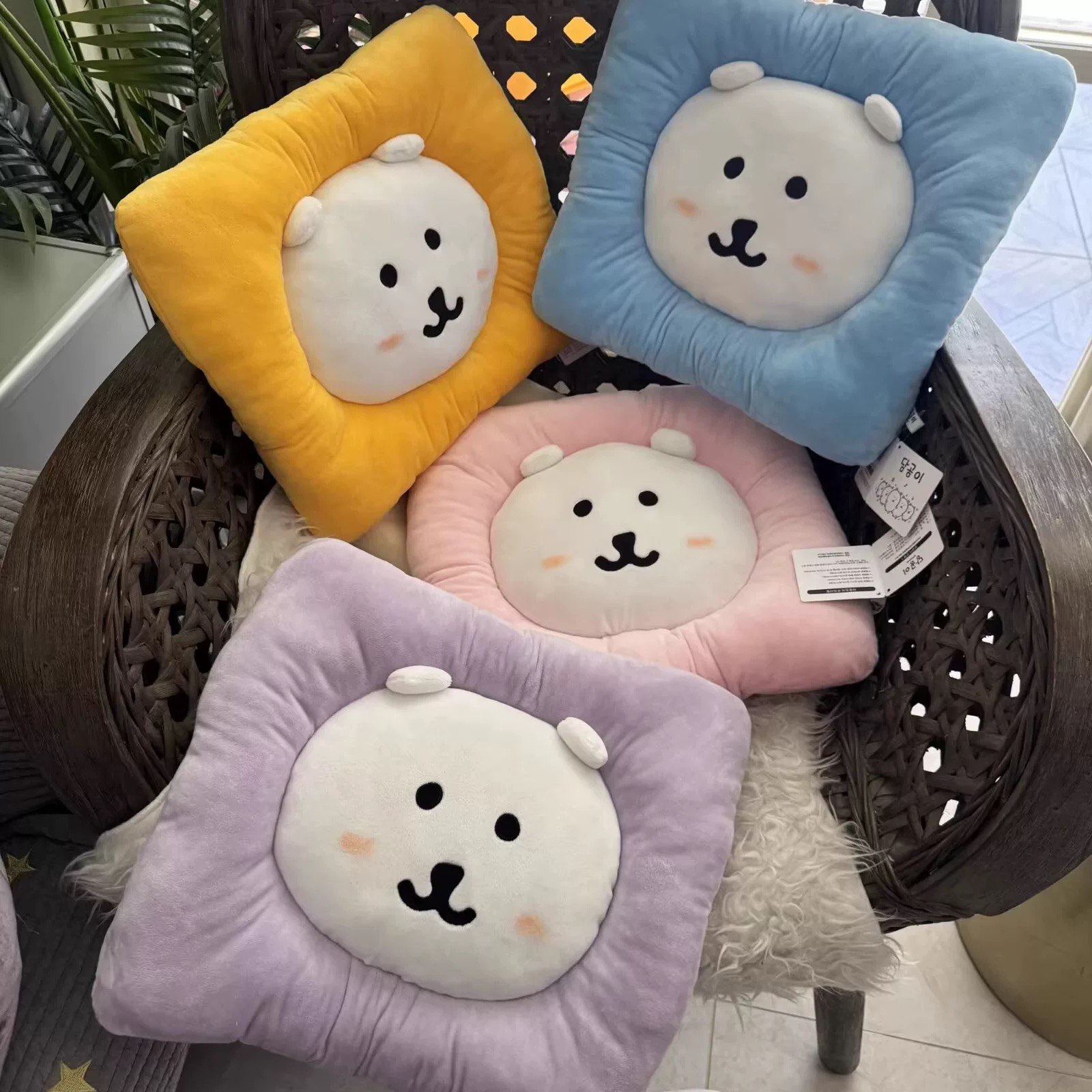 卡通可爱自嘲熊毛绒坐垫