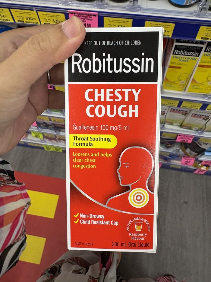 新西兰直邮Robitussin愈创甘油醚清肺止咳液200毫升6岁+儿童成人