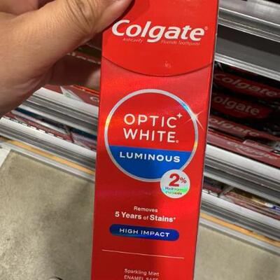 新西兰代购直邮Colgate/高露洁optic white 美白牙膏85g