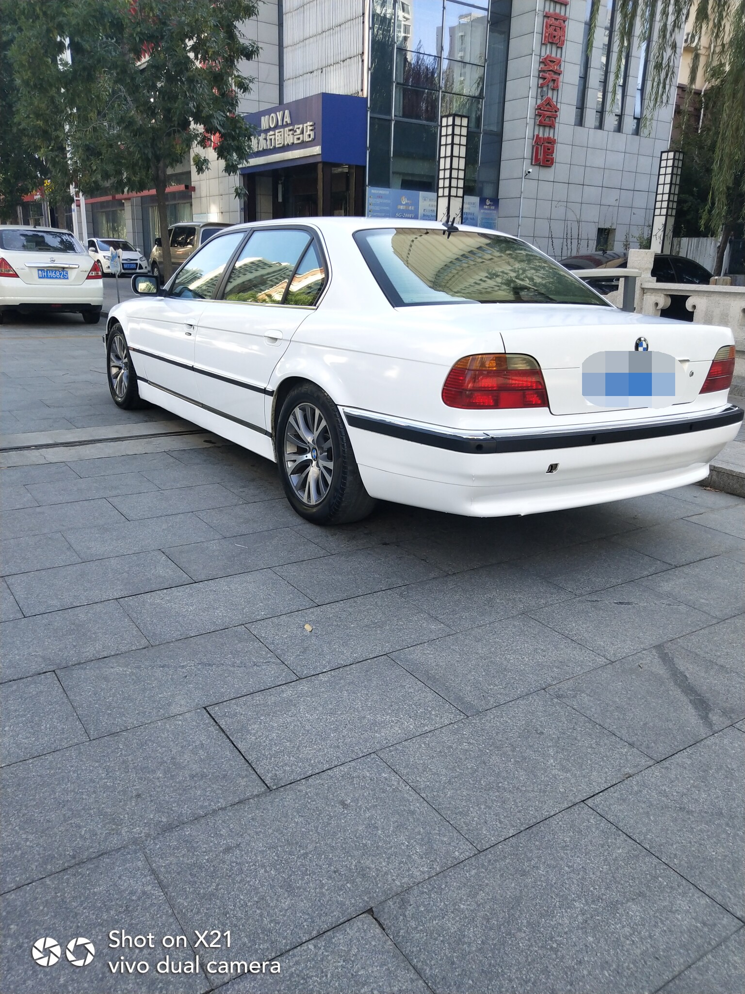 老款宝马7系728il740il拆车后杠e38m62后杠