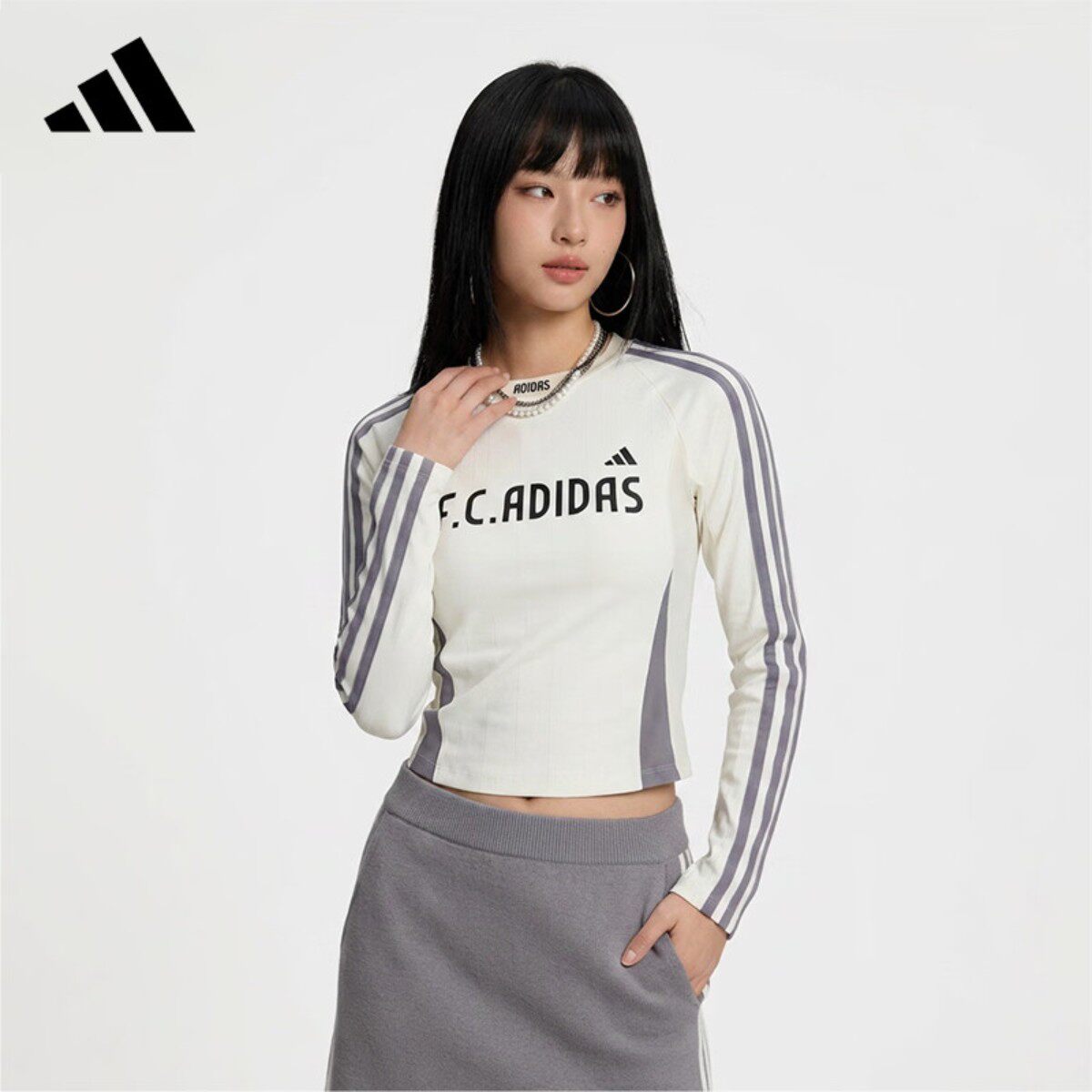 阿迪达斯女三条纹提花长袖T恤