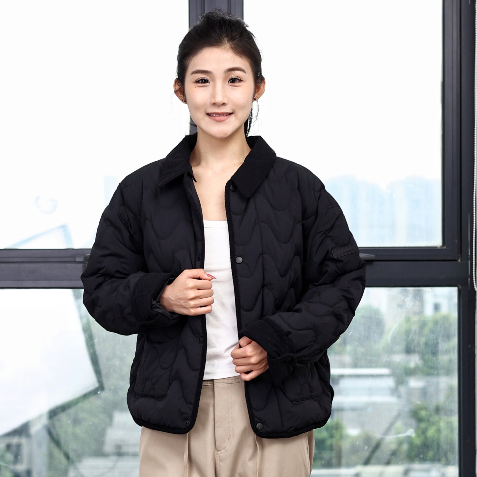 哥伦比亚女金点鹅绒保暖羽绒服