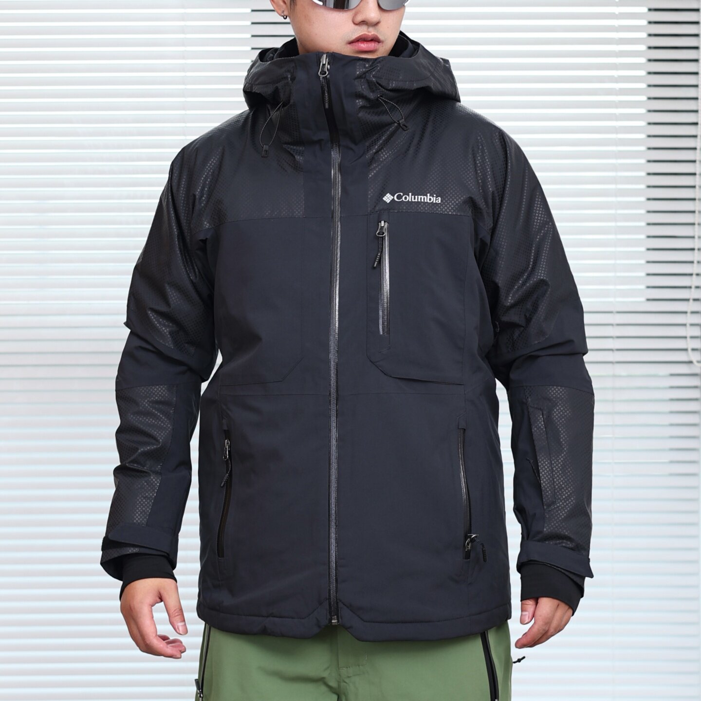 Columbia哥伦比亚冲锋衣男秋冬户外金点热能防水滑雪服外套WE7807