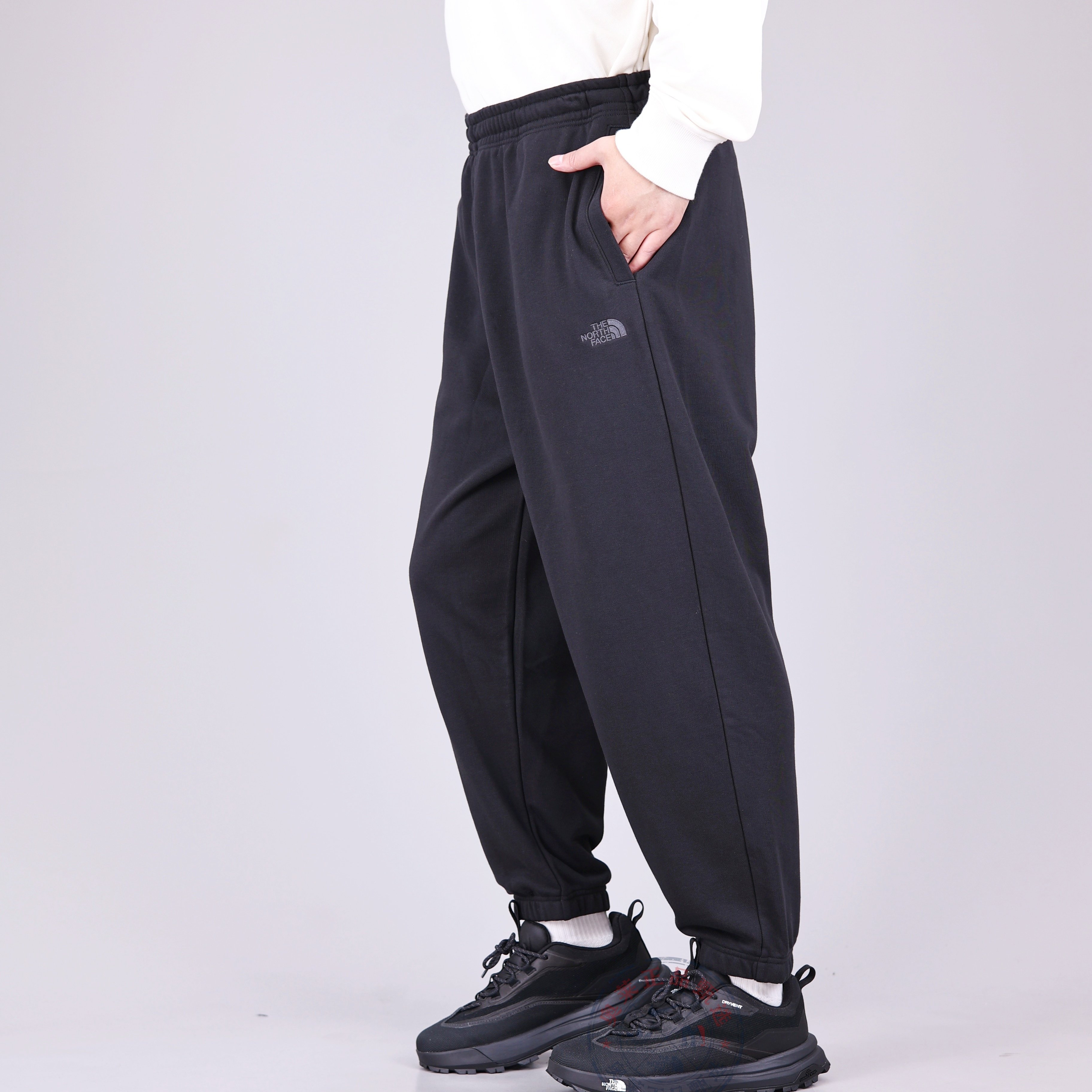 TheNorthFace北面卫裤男士25秋冬新款户外舒适透气束脚长裤8F07