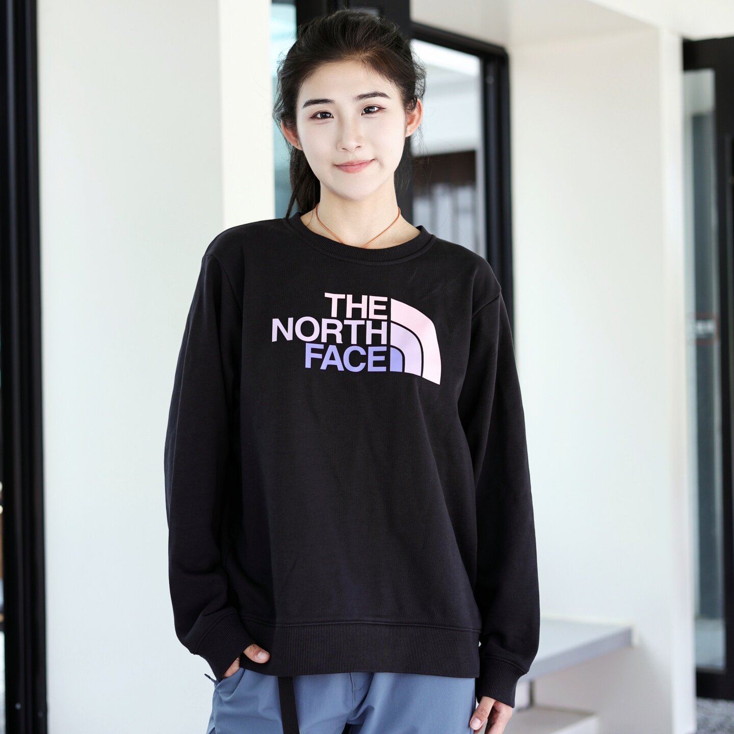北面TheNorthFace卫衣女印花大LOGO休闲针织户外透气圆领长袖8DC7