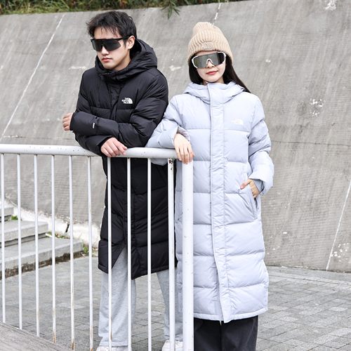 北面情侣长款550蓬鹅绒羽绒服
