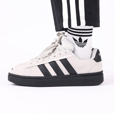 阿迪达斯情侣三条纹休闲运动鞋