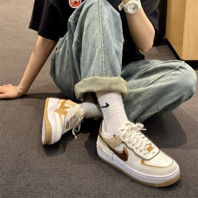 耐克AF1女轻便平底运动鞋夏款