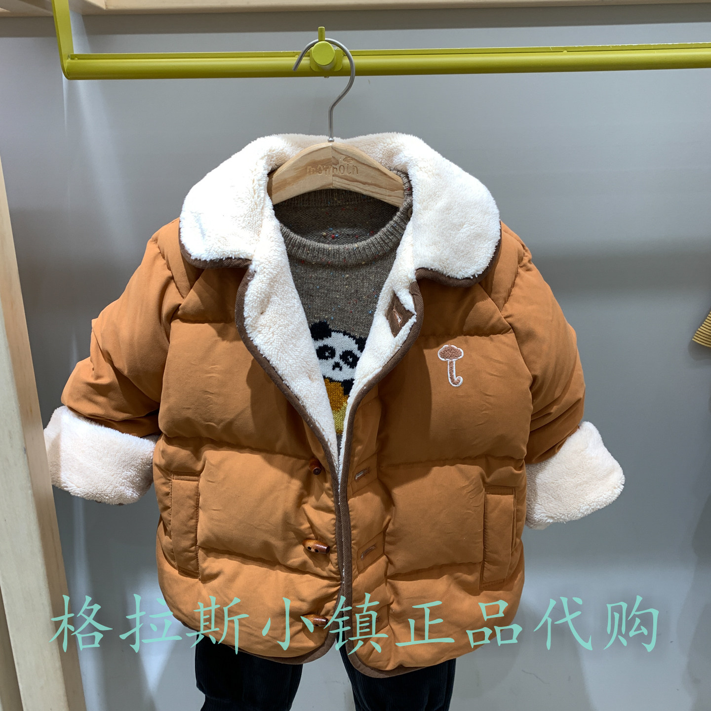 moimoln正品女童翻领休闲羽绒服