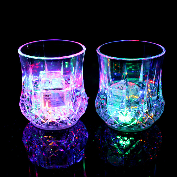 물 유도 파인애플 컵 플래시 컵 빛나는 컵 바 디스코 바 KTV 파티 파티 웨딩 용품