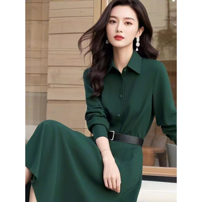 秋季出席重要场合气质女神范轻奢高级感上流社会绿色收腰连衣裙子