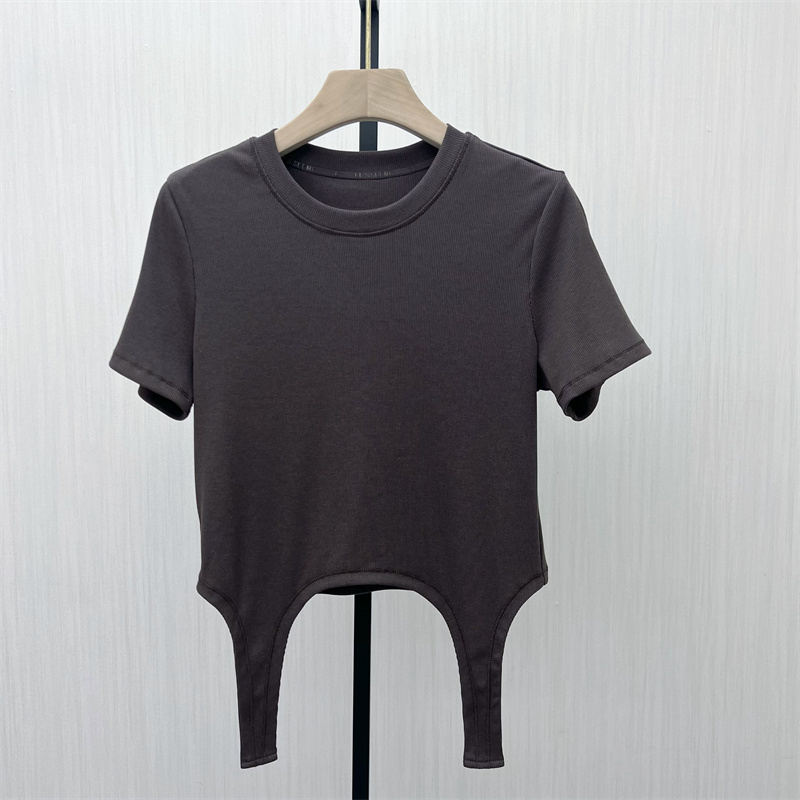 S●2025秋季新品 正肩短袖T恤女休闲短款修身显瘦打底衫上衣802