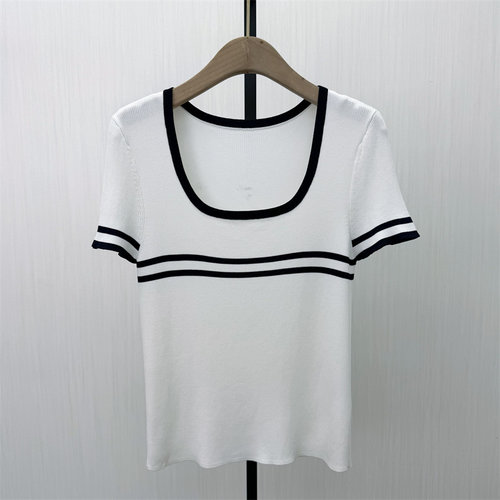 良月●2026夏季新品 短袖针织衫女气质修身显瘦简约打底上衣8172