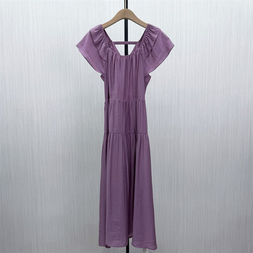 伊●2026夏季新品 法式小飞袖连衣裙女气质荷叶边显瘦长裙3635