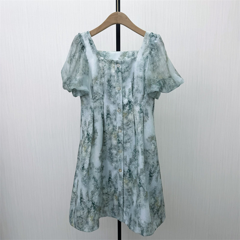 良月●2026春季新品 法式方领连衣裙女气质显瘦小清新茶歇裙1816