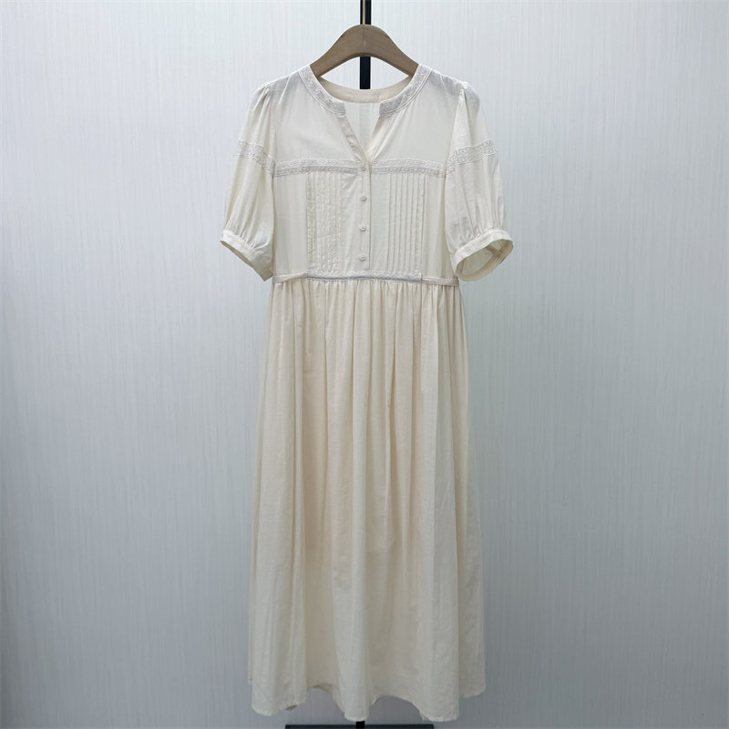 fei●2026夏季新品 法式v领连衣裙女气质显瘦小清新a字长裙6162