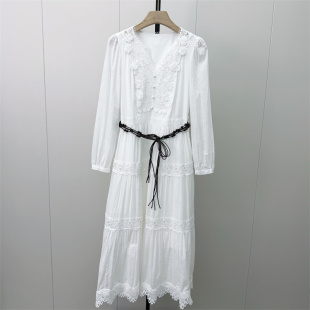 芭●2026秋季新品 法式v领连衣裙女气质淑女小众显瘦茶歇裙4014