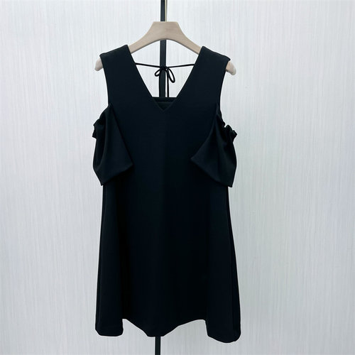 艾●2025夏季新品 法式连衣裙女气质通勤显瘦小清新a字裙子832