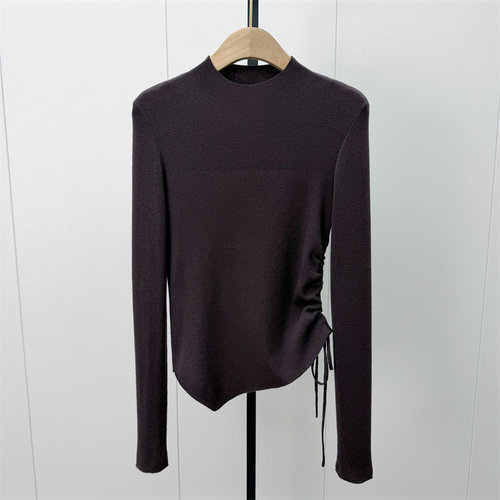 迪●2026冬季新品 绵羊毛针织衫女基础修身显瘦毛衫打底上衣7113