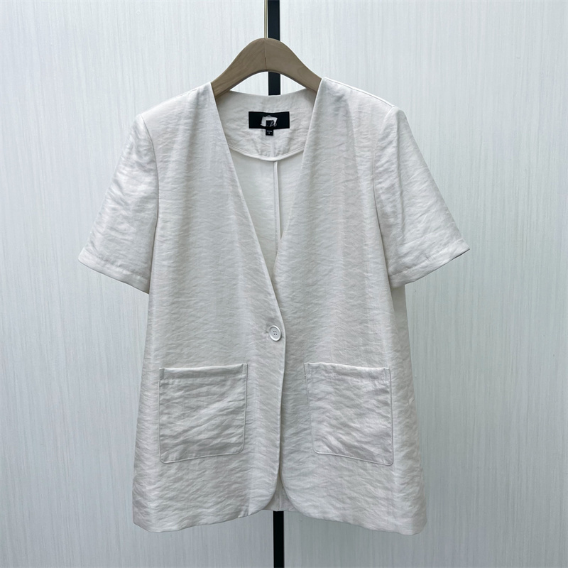 图●2025秋季新品 时尚短袖西装外套女宽松休闲通勤西服上衣3510