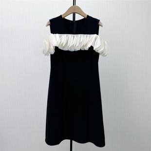 良月●2026夏季新品 法式露肩连衣裙女气质优雅修身显瘦裙子2596