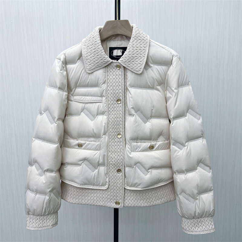 良月●2025冬季新 轻薄羽绒服女小个子短款轻便保暖防寒外套1096