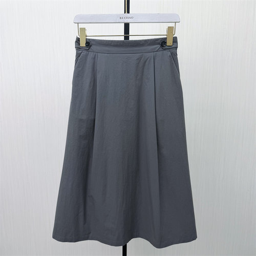 艾W●2026春季新品 伞裙半身裙女高腰显瘦气质百搭大摆a字裙3329