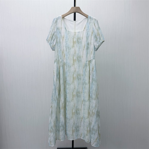 香●2026夏季新品 法式方领连衣裙女气质显瘦小清新a字茶歇裙2280
