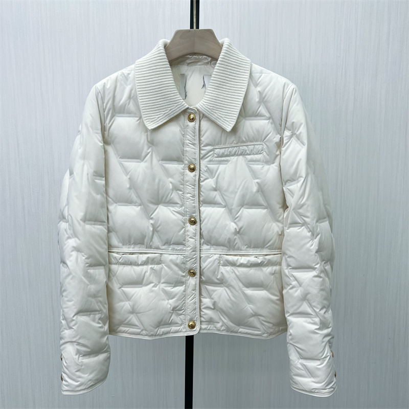 KA●2025冬季新品 轻薄羽绒服女小个子短款轻便保暖防寒外套8001