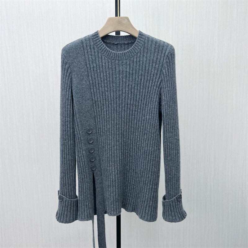 良月●2025冬季新品 套头毛衣女宽松简约百搭绵羊毛针织上衣8114