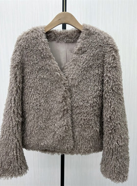 C●2025冬季新品  时髦百搭保暖外套短款毛毛大衣女3338