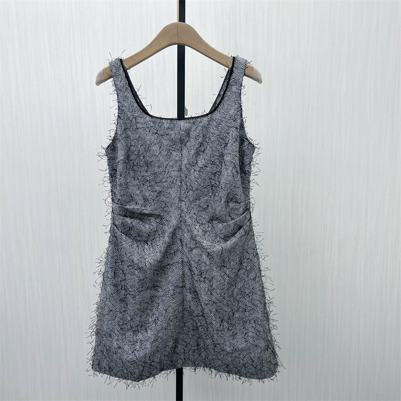 S●2025秋季新品 小香风无袖连衣裙女气质通勤显瘦小个子a字裙765