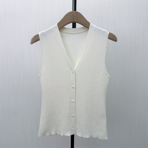 fei●2026春季新品 短款针织背心女修身显瘦打底无袖内搭上衣5268