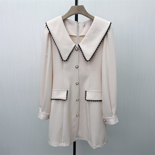 q熠●2026春季新品 娃娃领长袖连衣裙女法式复古气质收腰裙子1502