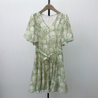 香●2026夏季新品 法式碎花连衣裙女气质显瘦小清新a字茶歇裙2494