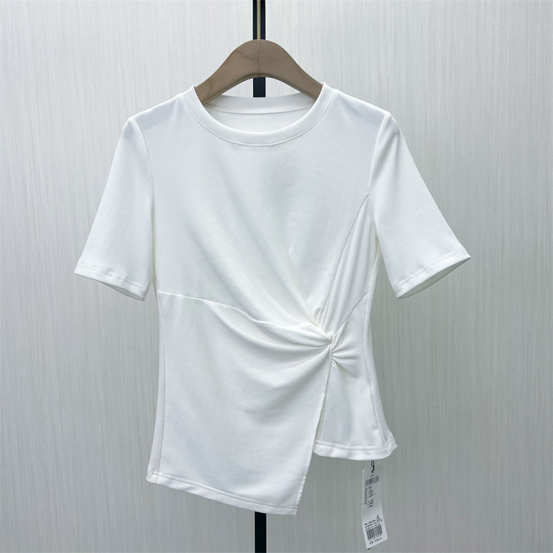 乂●2025夏季新品 正肩短袖T恤女休闲短款修身显瘦打底衫上衣0911