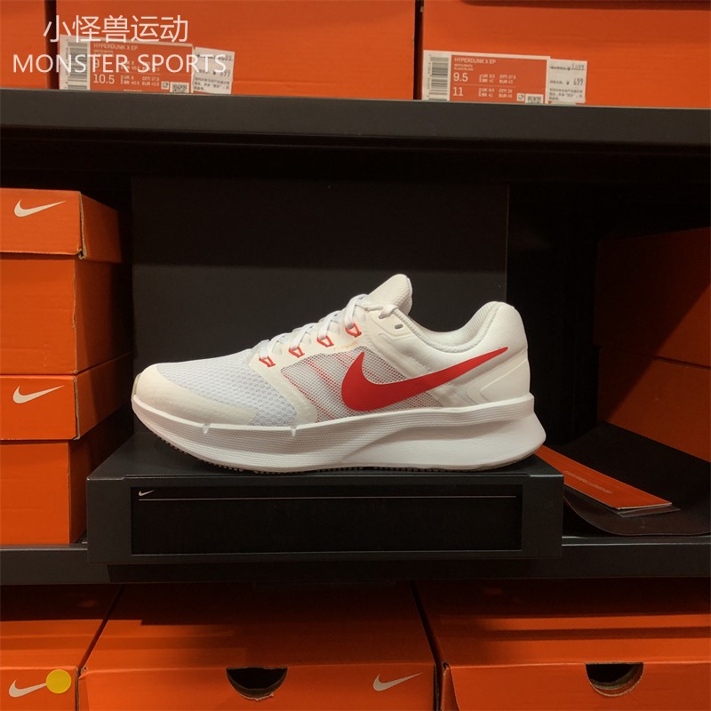 Nike耐克Run Swift3新年款舒适贴合透气支撑跑步鞋 DR2695