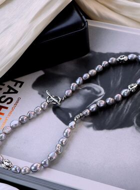 银灰色巴洛克异形淡水珍珠项链女时尚金属扣锁骨链毛衣链感锁骨链