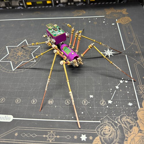 机械科技节日玩具蜘蛛手工制作