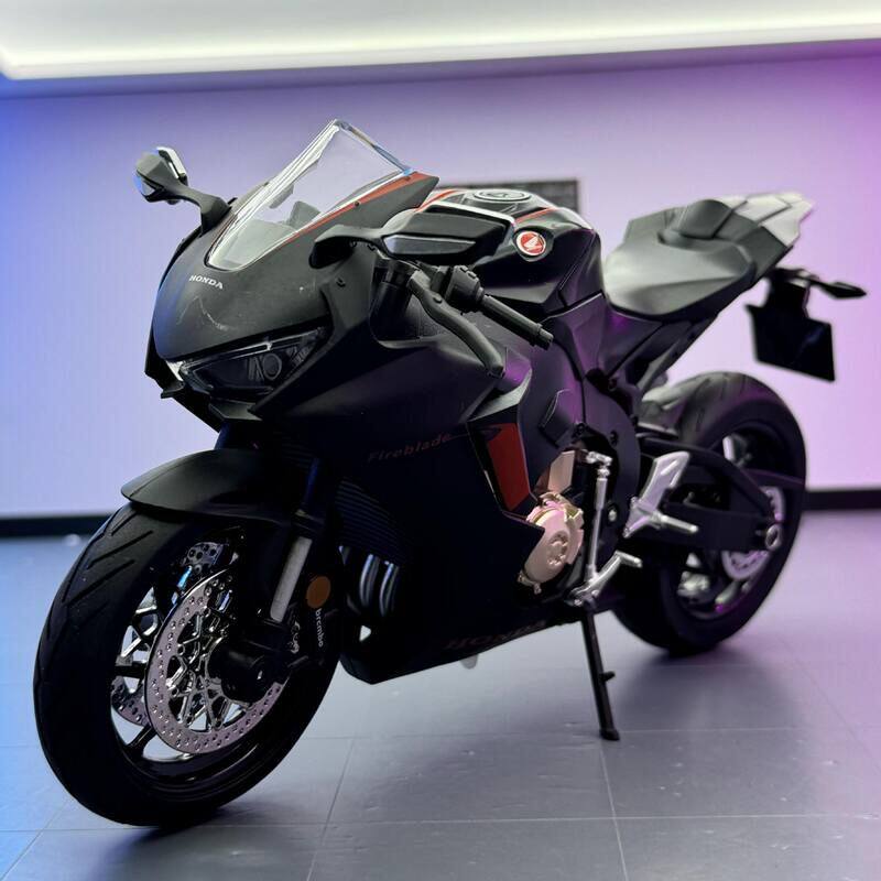 华一车模1:9正版本田CBR1000合金摩托车滑行玩具车带灯光模型