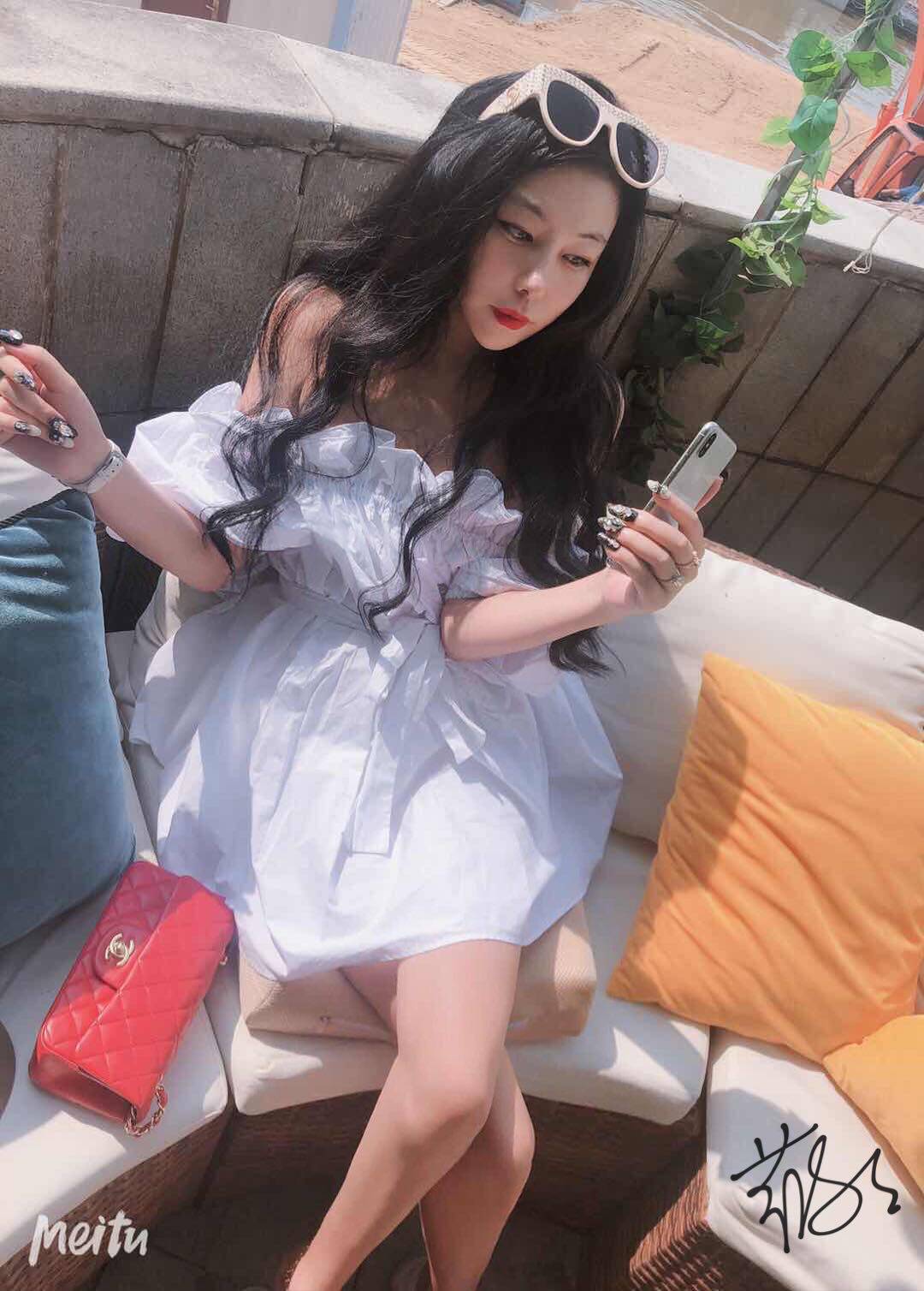 vivian欧货纯白色法式衬衫一字领露肩腰带泡泡袖连衣裙上衣休闲