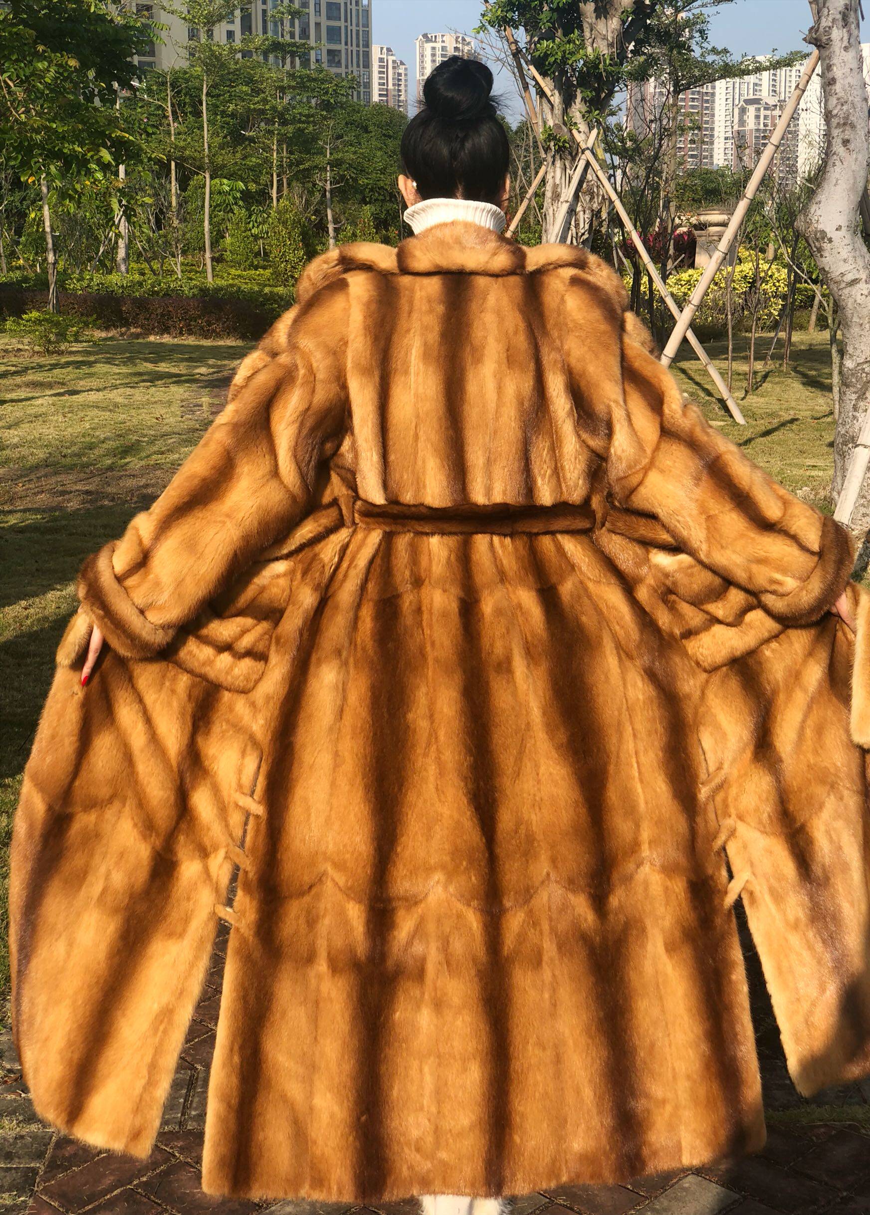 vivian欧货走秀天鹅绒稀有金丝十字貂腰带睡袍超长款貂皮水貂皮草