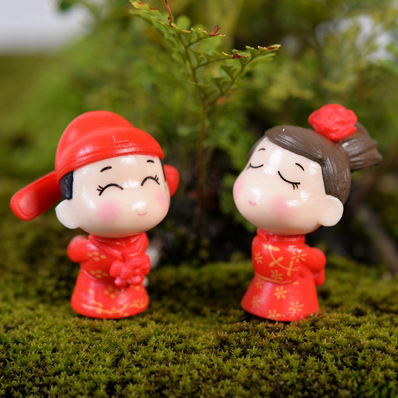 新郎新娘亲嘴娃娃公仔情侣浪漫表白结求婚礼喜庆摆件烘焙蛋糕装饰