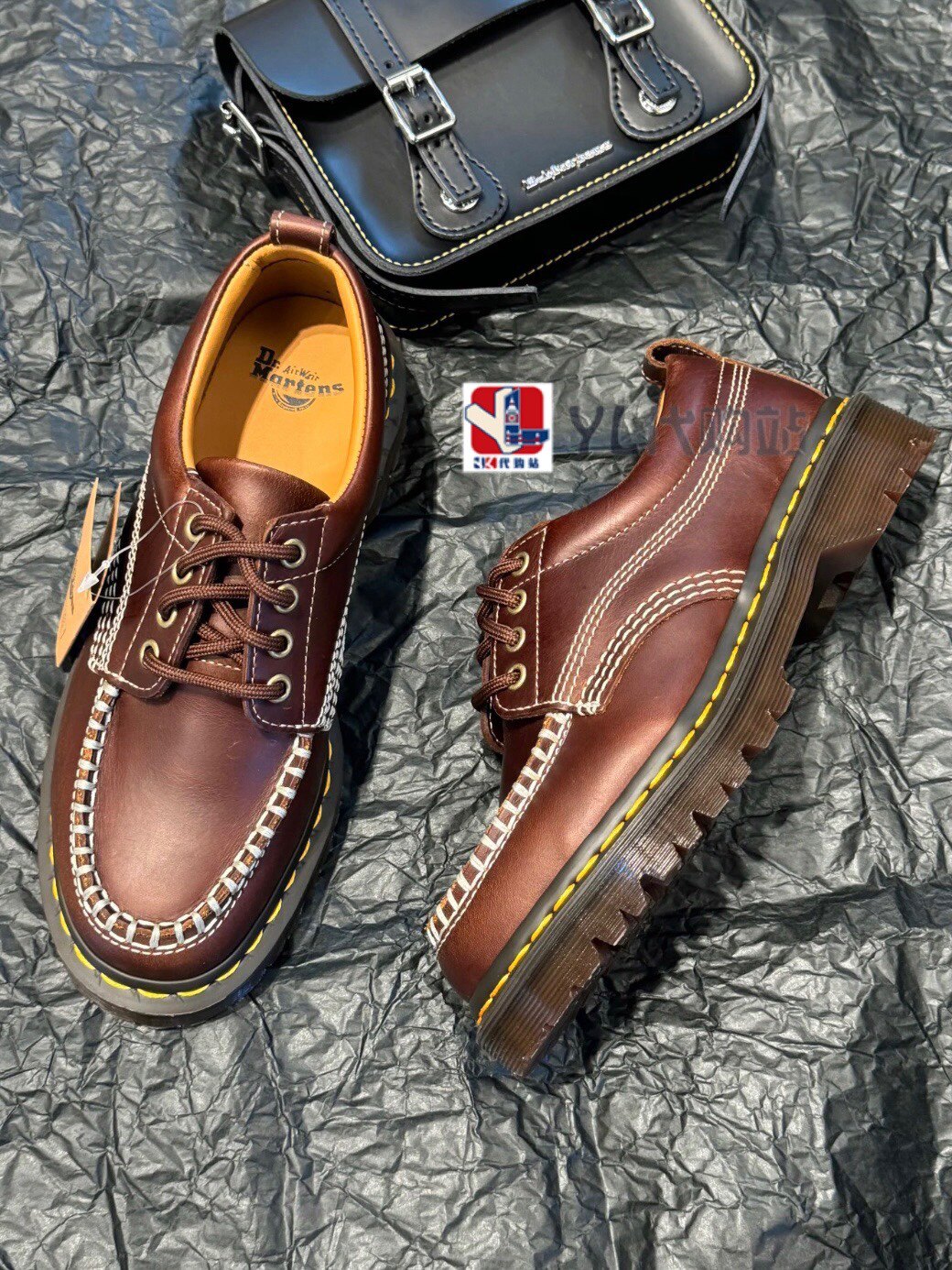美国直邮代购Dr Martens Lowell复古方圆头休闲马丁工装鞋男女款