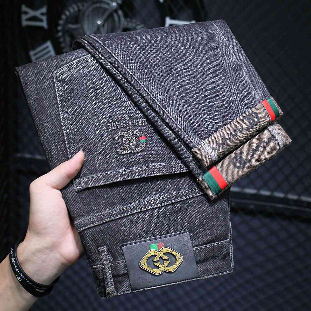 黑灰色牛仔裤男年春款高端潮牌