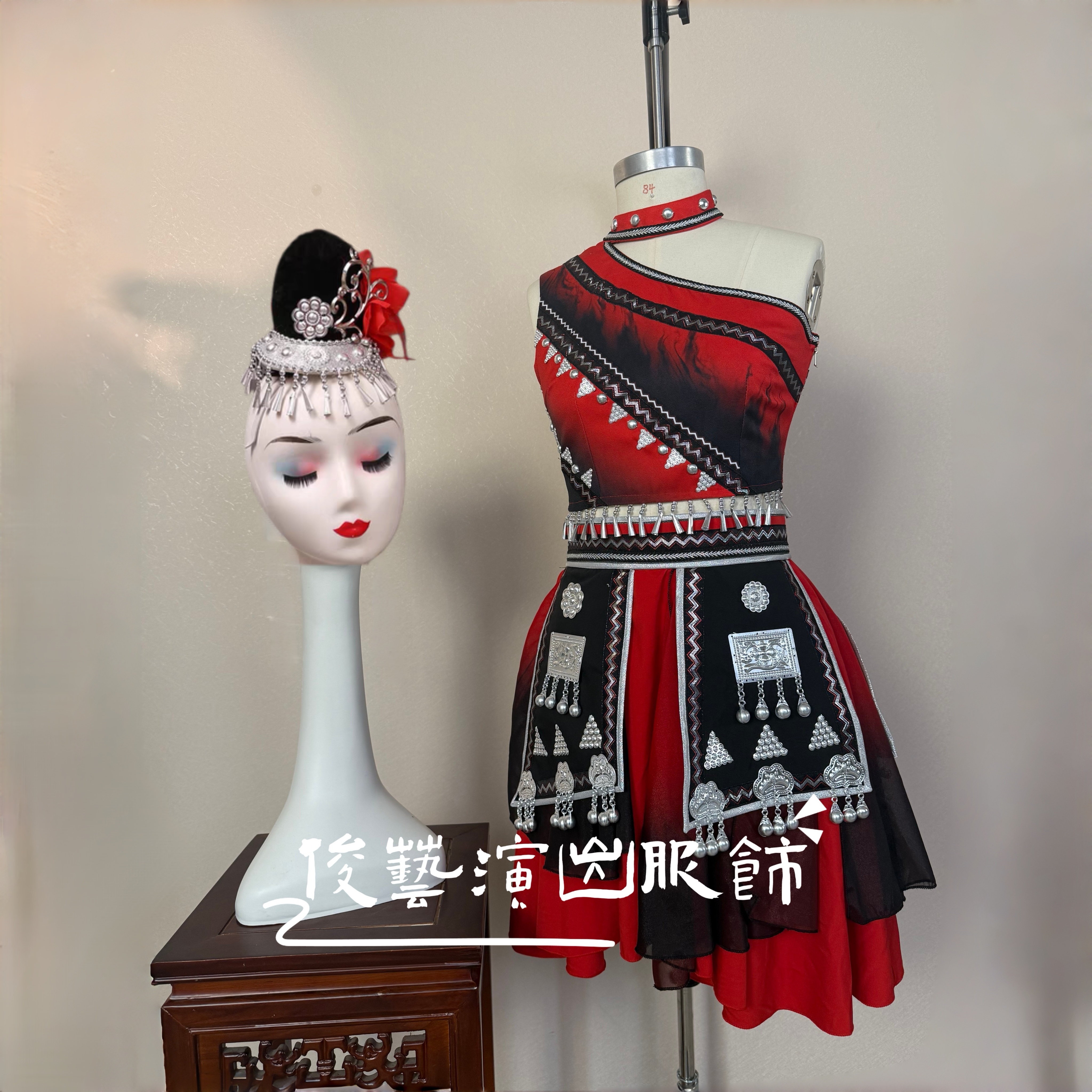 出租红色佤族少数民族舞蹈服装女单肩刺绣流苏演出服艺考租赁晚会