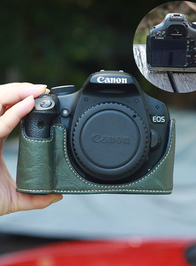 适用佳能R50V100R10R7 5D4皮套RP200D二代6d2相机包90D底座850D半