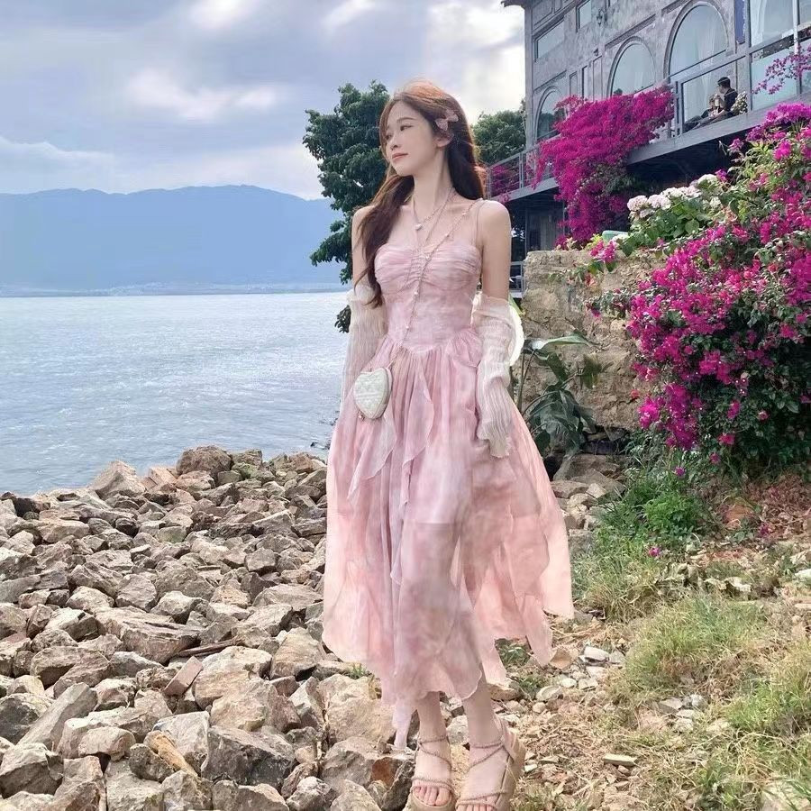 白里BAILISTUDIO樱漫之夏仙女风晕染花色不规则下摆度假吊带长裙