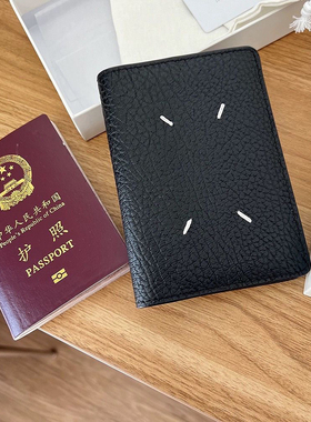 头层荔枝纹牛皮经典四角缝线护照皮夹男女款保护套证件包